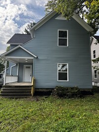Building Photo - 533 W Auburn Ave