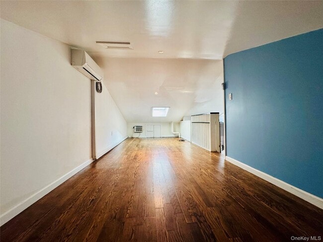 Building Photo - 20 Sylvan Trail