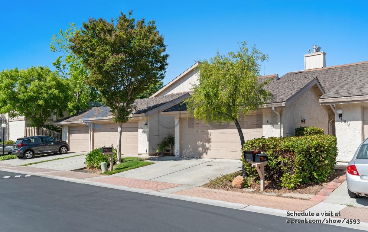 Building Photo - 11051 Firethorne Dr