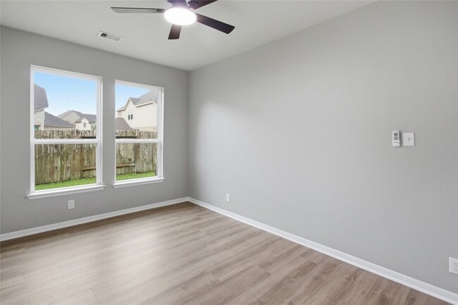 Building Photo - 10406 Sill Pr Dr
