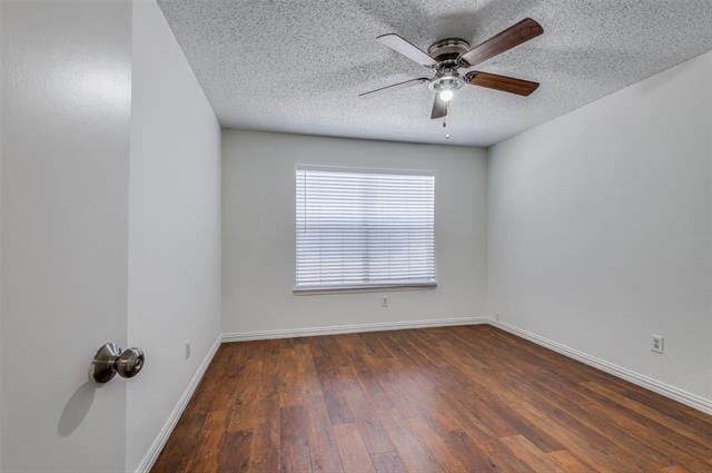 Building Photo - 1940 Helen Ln