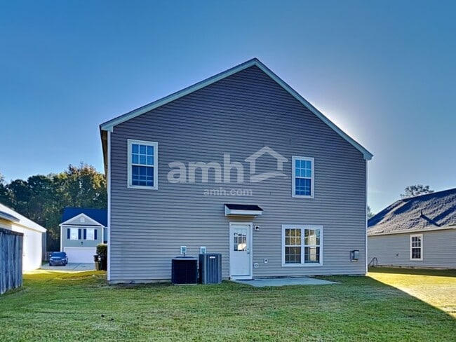 Building Photo - 235 Emerald Isle Dr