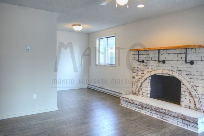 Building Photo - 3624/3626 S Mount Vernon Street Duplex (Lo...