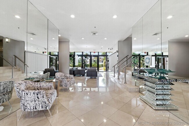 Building Photo - 1361 S Ocean Blvd