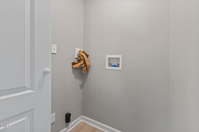 Building Photo - 329 S McPherson Church Rd