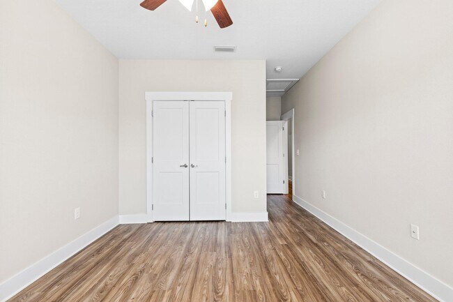 Building Photo - 246 N Sand Palm Rd