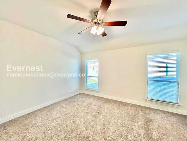 Building Photo - 11416 Culberson Dr