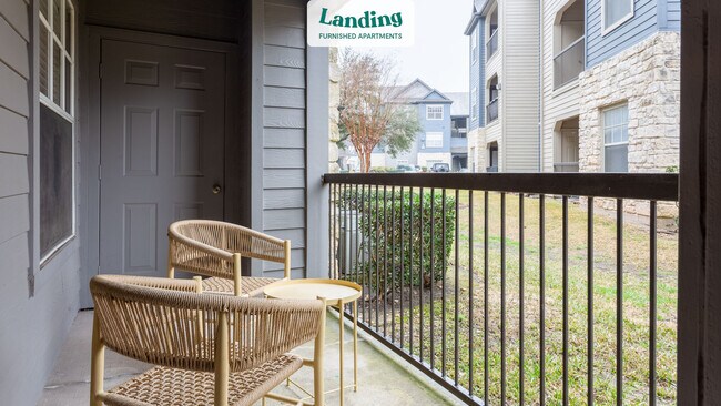 Building Photo - 515 E Palm Valley Blvd