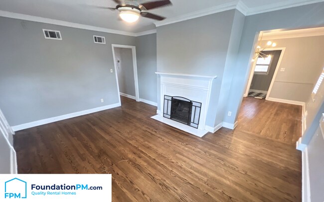 Building Photo - 252 E Edwin Cir