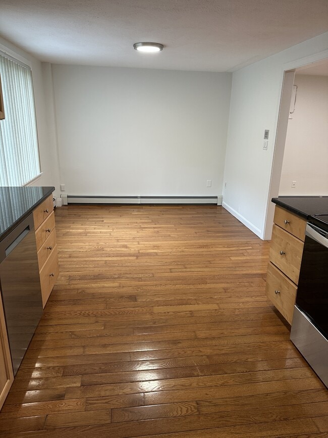 Building Photo - 251 Neponset St