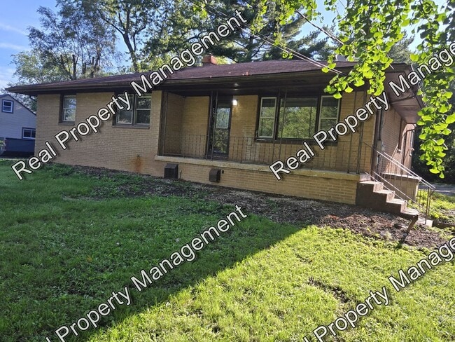 Primary Photo - Three Bedroom Ranch