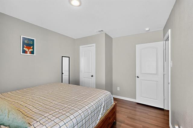 Building Photo - 2222 Echo Lake Dr