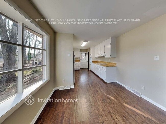 Building Photo - 1447 McIlroy Rd