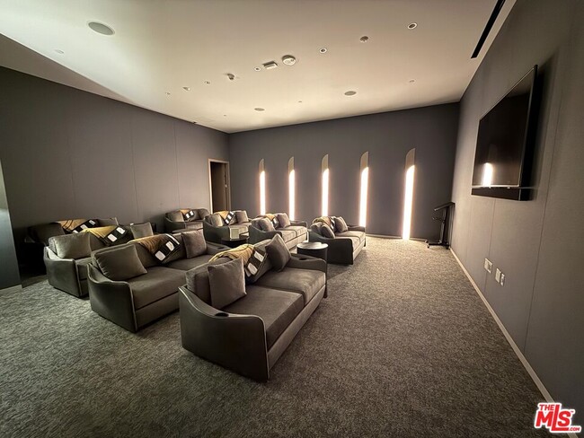 Building Photo - 877 Francisco St