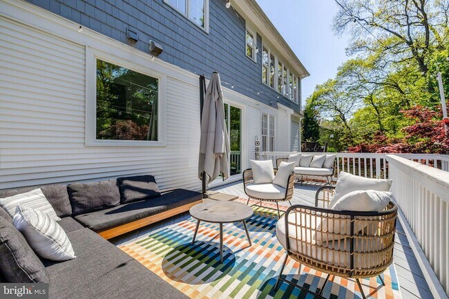 Building Photo - 1926 Poole Ln