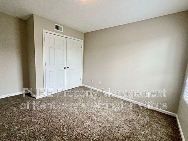 Building Photo - 133 Grinder Ct