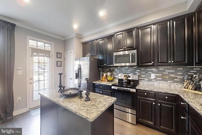 Building Photo - 950 Mississippi Ave SE