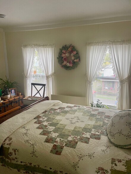 Building Photo - 3 Beckett St