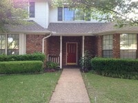 Building Photo - 245 Tanbark Cir