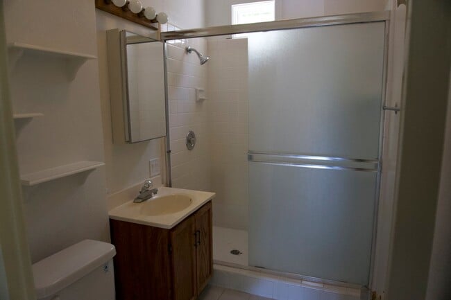 Building Photo - Classic 2 Bedroom / 1 Bath Pacific Grove Duplex - Move In Ready 12/19/25