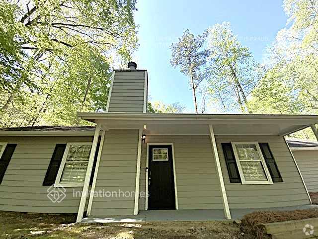 Building Photo - 8129 Lakeview Pkwy