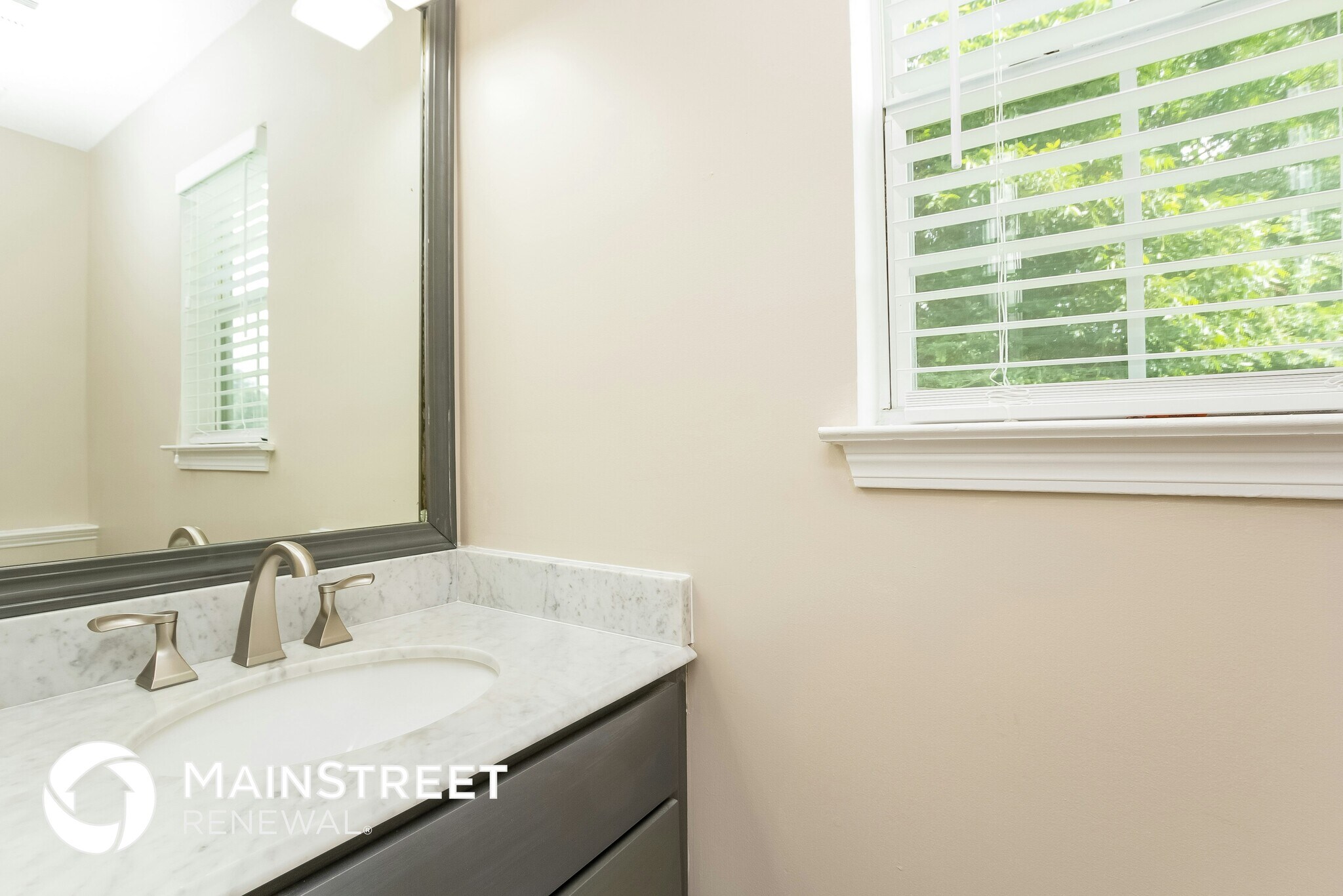 Building Photo - 6123 Lamp Post Pl