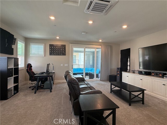 Building Photo - 110 Source