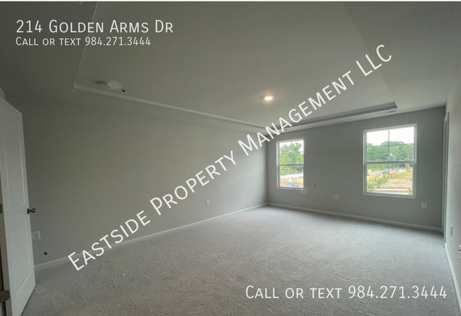 Building Photo - 214 Golden Arms Dr