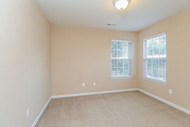 Building Photo - 3009 Streamlet Way