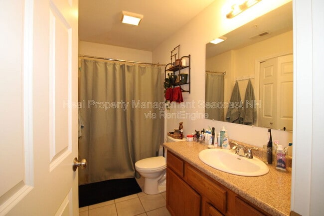 Building Photo - 1 Waverly Dr