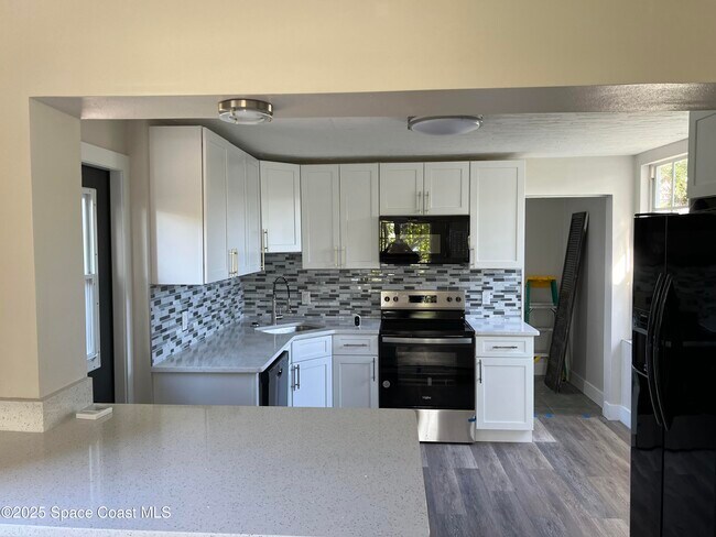 Building Photo - 3109 S Vassar St