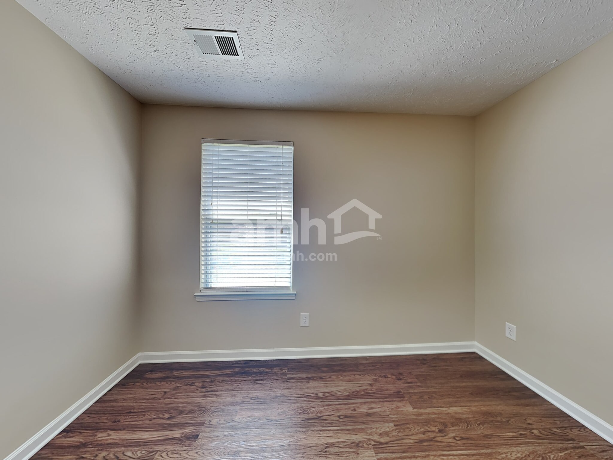 Building Photo - 1287 Wentworth Dr