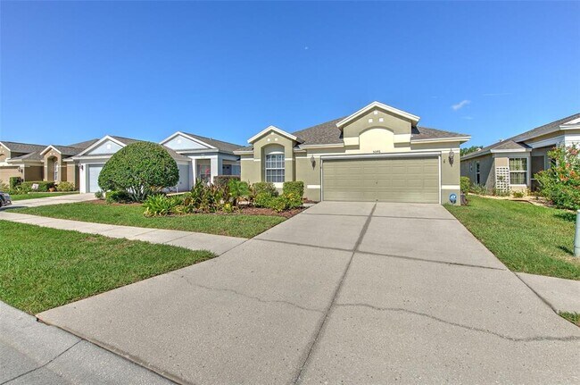 Building Photo - 5046 Gato Del Sol Cir