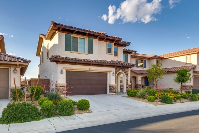 Building Photo - Welcome to your dream home located in the prestigious guard-gated community of Tuscany in Henderson!