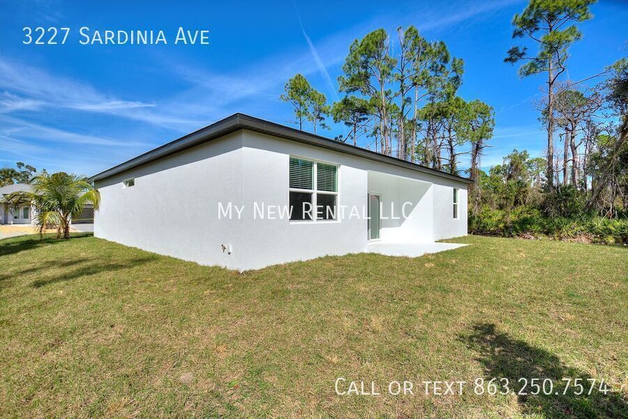 Building Photo - 3227 Sardinia Ave