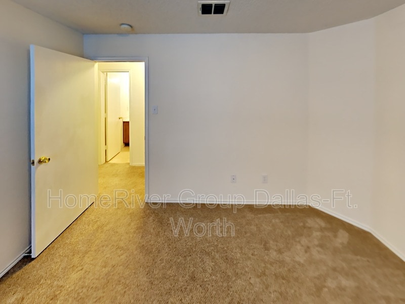 Building Photo - 3956 Foxhound Ln