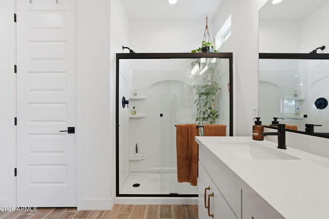 Building Photo - 5714 S Veneto