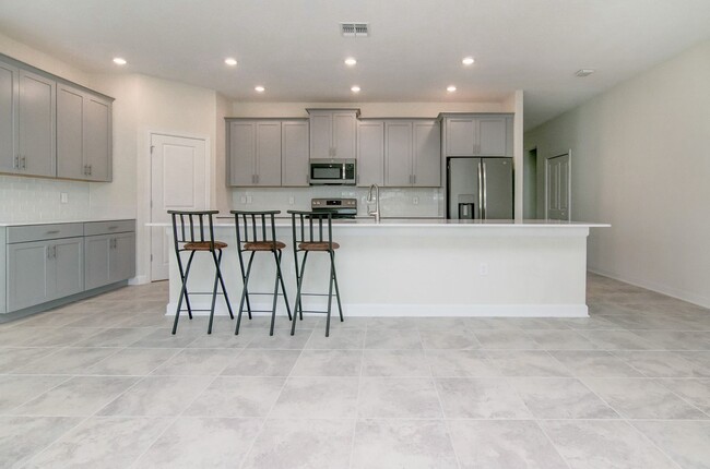 Building Photo - Lovely 5bd/3.5bath FOR RENT in highly soug...
