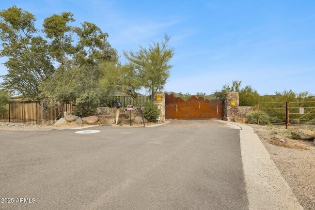 Building Photo - 35444 N 48th St