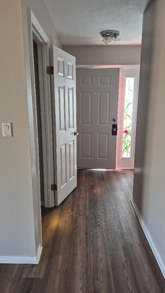 Building Photo - 1471 Eagle Highlands Dr