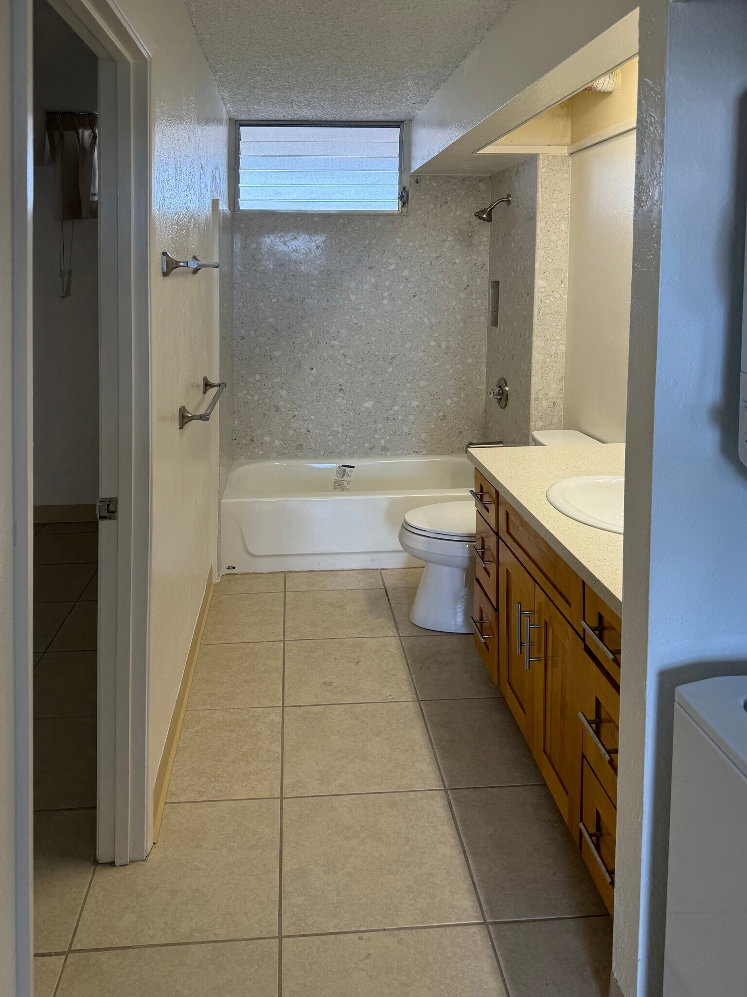 Bathroom View - 2439 Kapiolani Blvd