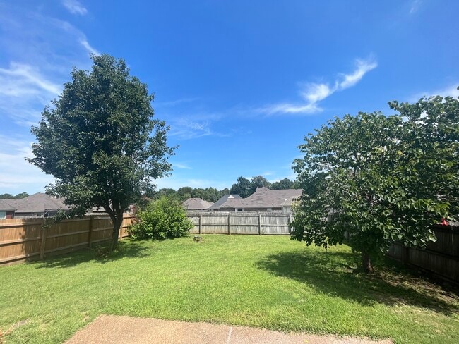 Building Photo - 6884 Seaside Dr