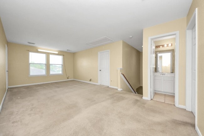 Building Photo - 15202 Lynford Crest Dr