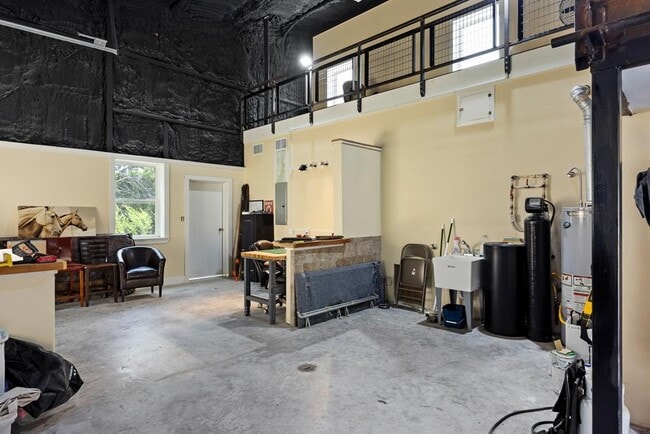 Building Photo - 144 Roland Trail