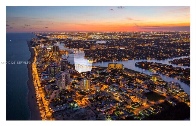 Building Photo - 401 N Birch Rd