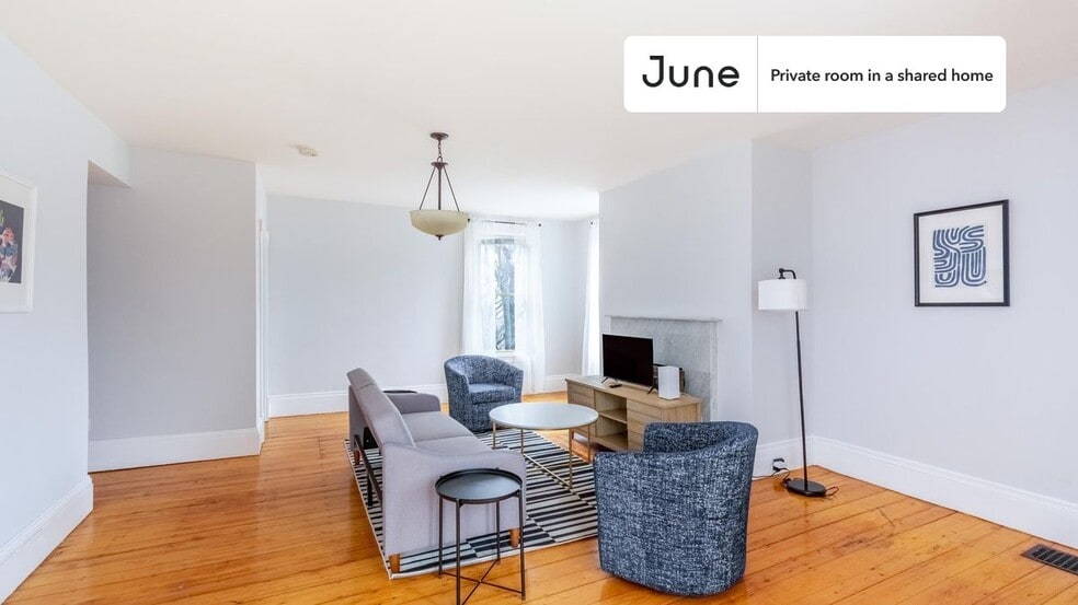 Building Photo - Room in Shared 5 bed/2.5 bath home in Newton Corner