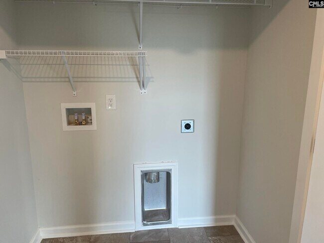 Building Photo - 372 Keeble Dr