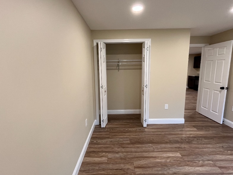 Building Photo - 579 Penney Rd