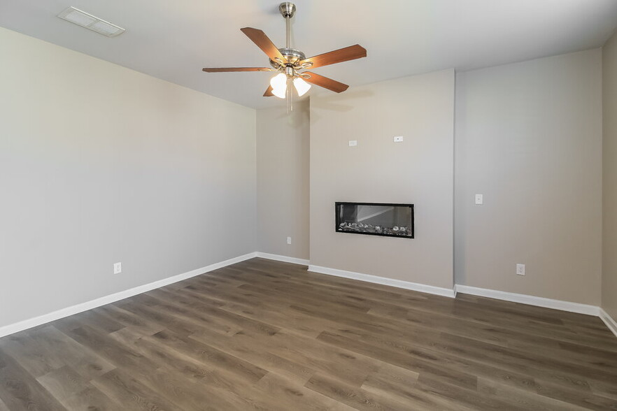 Building Photo - 124 Hamilton Pointe Dr