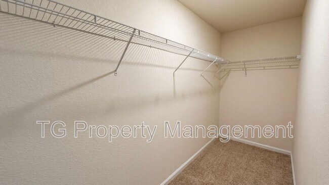 Building Photo - 124 Pasadena Dr